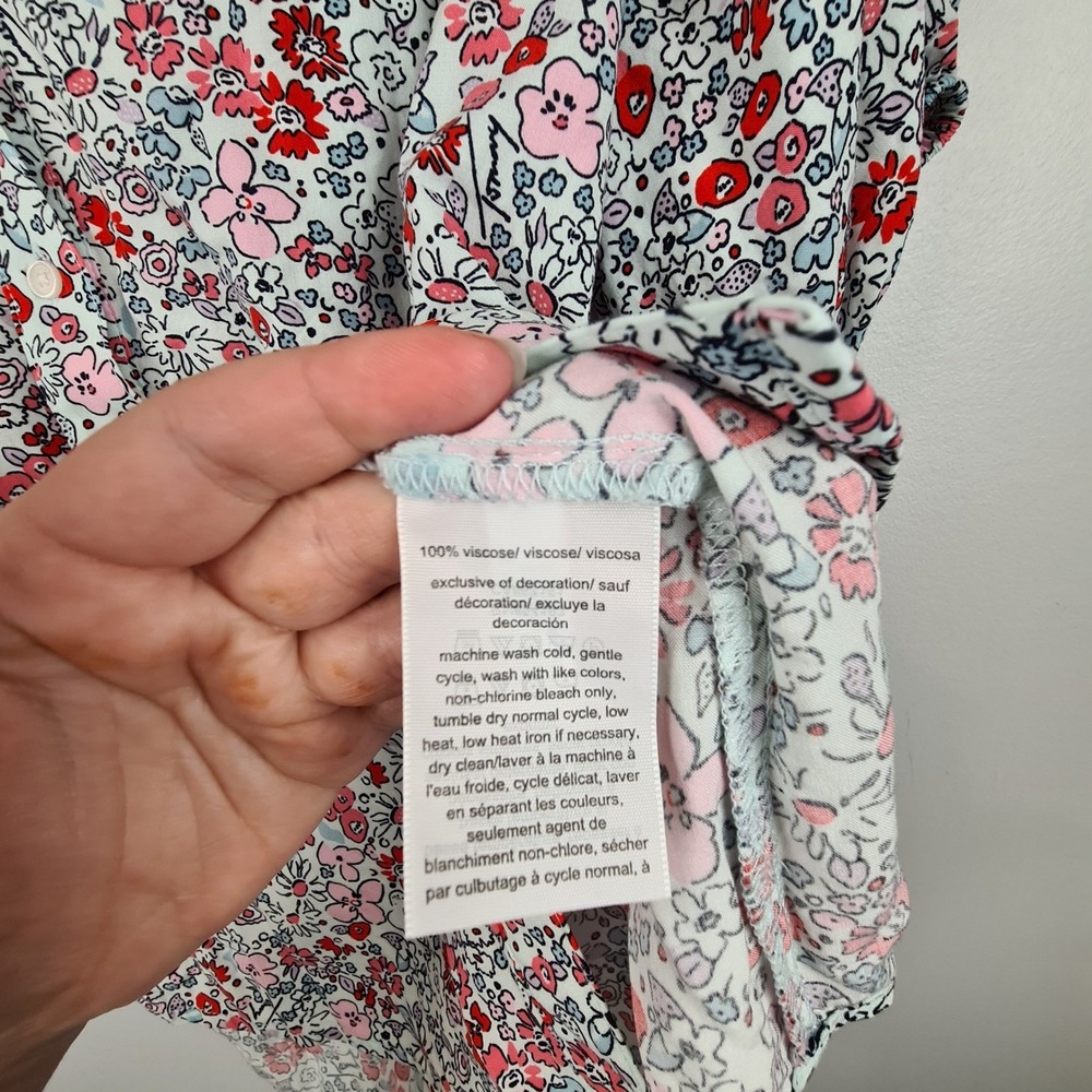 Tommy Hilfiger Womens Small Floral Smocked V-Neck Button Front Blouse Yoke Top - Picture 6 of 8